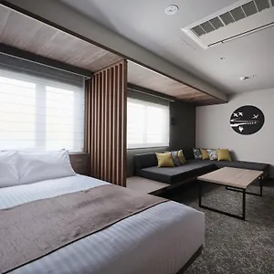 4* アパートホテル Monday Premium Sta Kamogawa